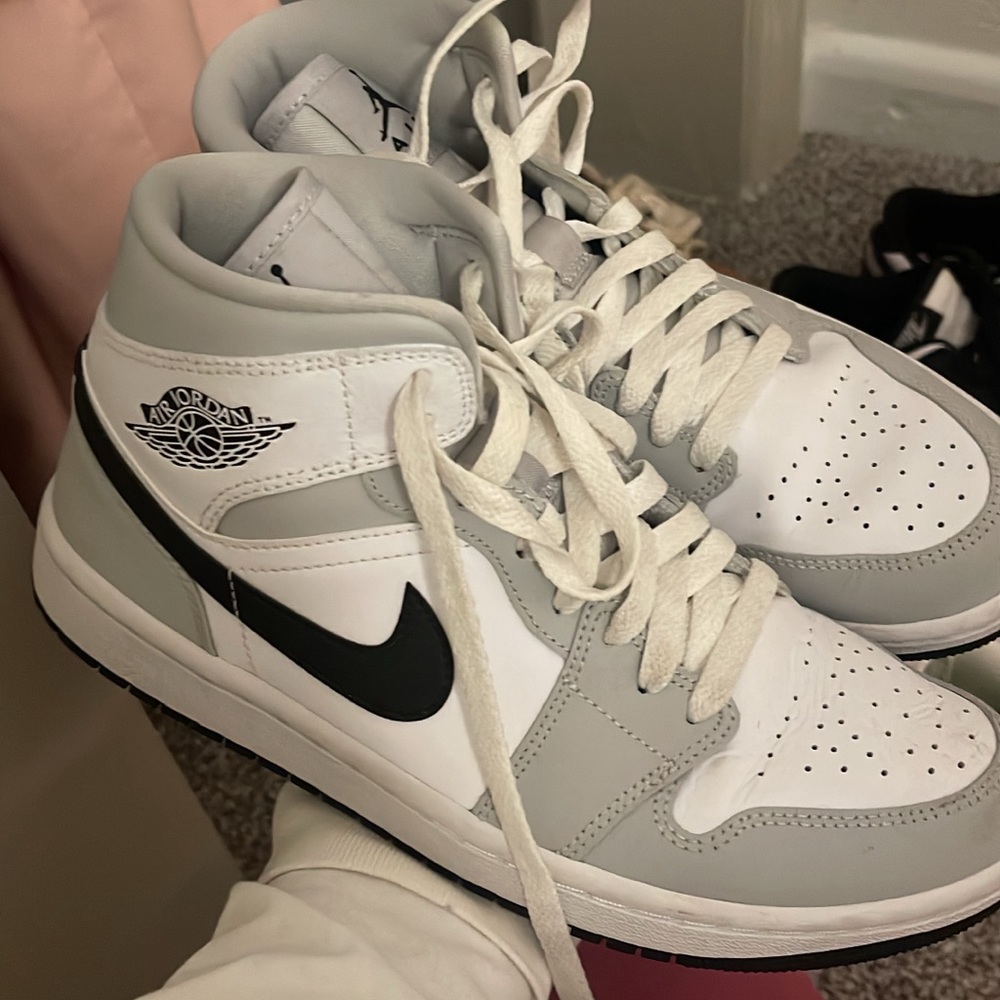 Jordans women 9